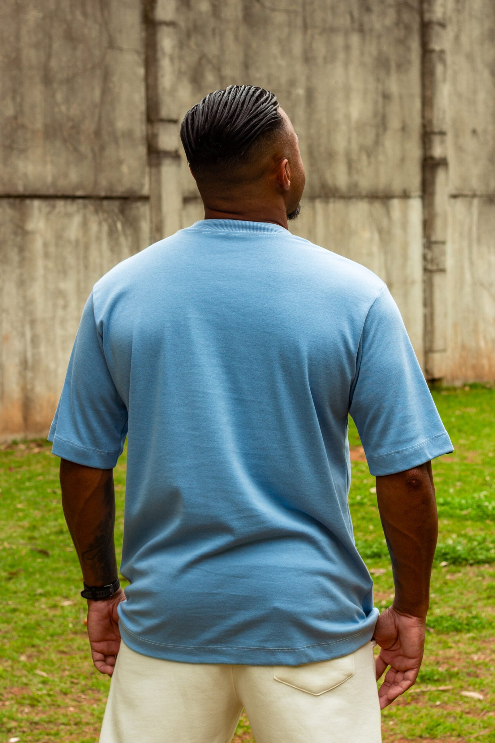 CAMISETA OVERSIZED ESSENTIAL- AZUL BEBÊ - Imagem 4