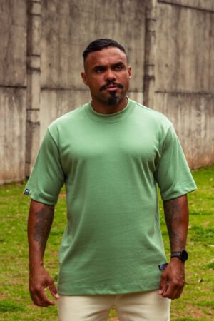 CAMISETA OVER BASIC INSPIRED VERDE PISTACHE